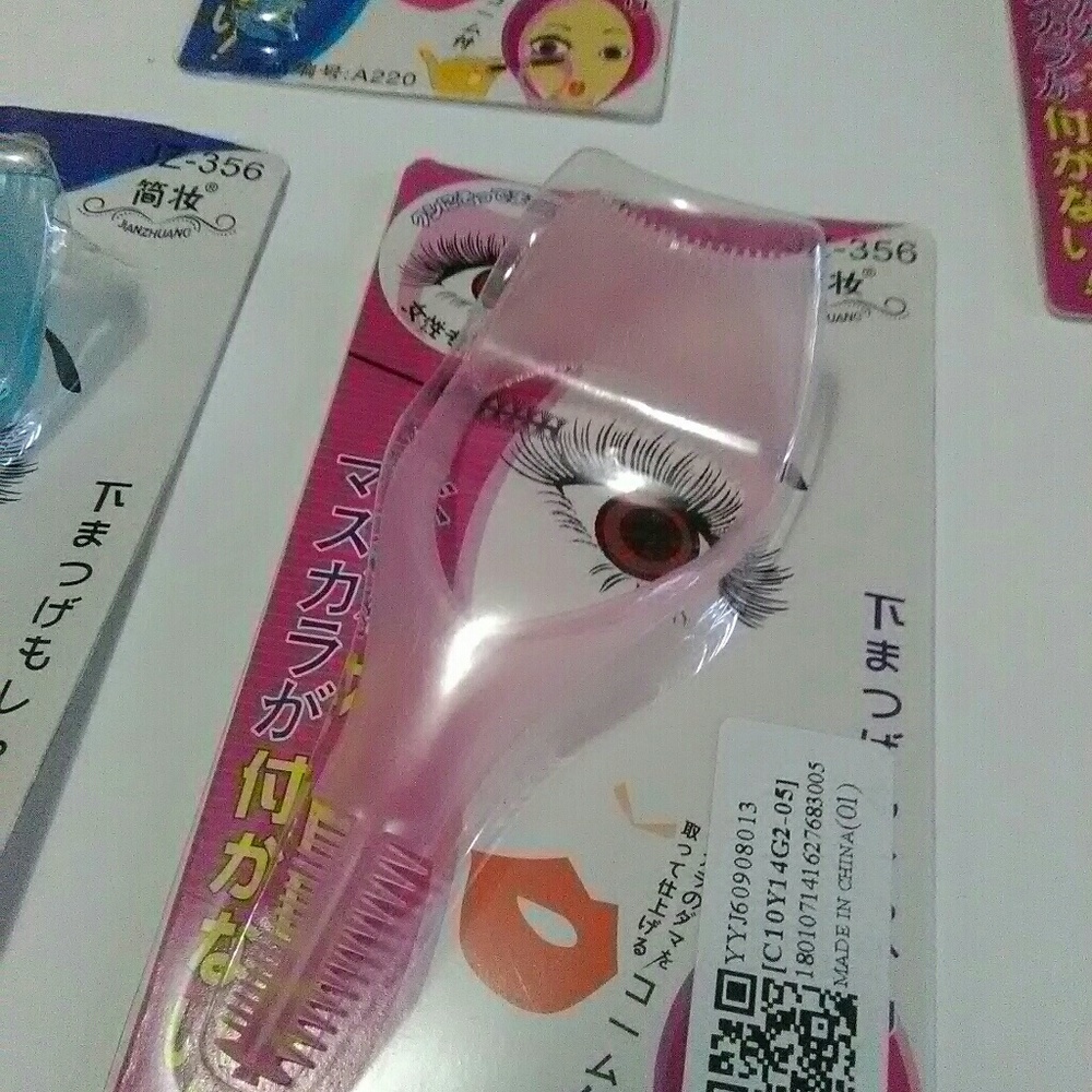 4 Pack New 3 in 1 Makeup Eyelash Curlers Pink Blue - Picture 4 of 4